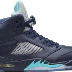 Sole Supremacy Air Jordan 5 Retro "HORNETS"