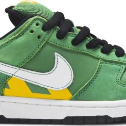 Sole Supremacy Nike Dunk Low Pro SB "TOKYO GREEN TAXI"
