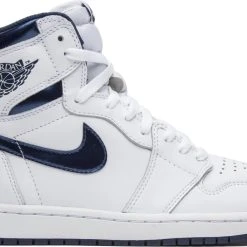 Sole Supremacy Air Jordan 1 Retro High OG "MIDNIGHT NAVY"