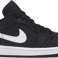 Sole Supremacy WMNS Air Jordan 1 Low "BLACK WHITE"