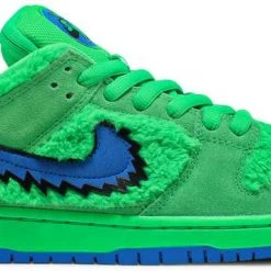 Sole Supremacy Nike SB Dunk Low Pro QS "GRATEFUL DEAD/GREEN SPARK"