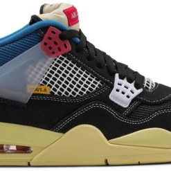 Sole Supremacy Air Jordan 4 Retro SP "UNION/OFF NOIR"