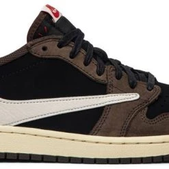 Sole Supremacy Air Jordan 1 Low OG SP "TRAVIS SCOTT"